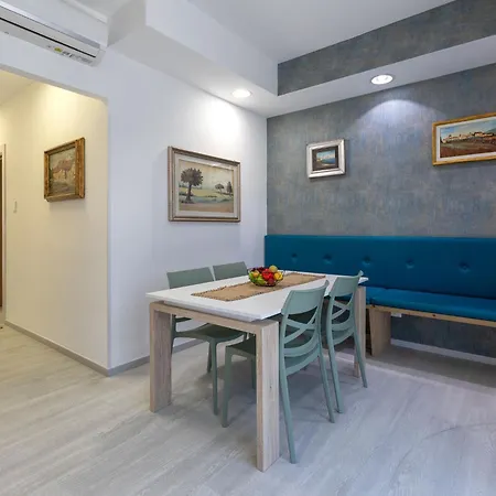 Domus Flavia By Interhome Apartment