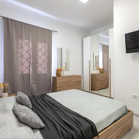 Domus Flavia By Interhome Appartement *