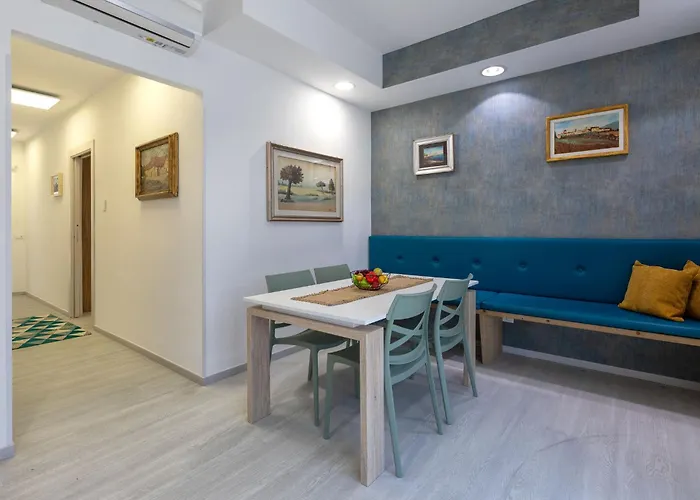 Domus Flavia By Interhome 公寓